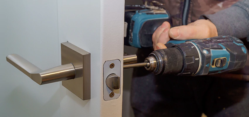 Broken Door Handle Lock Repair in Contra Costa Centre, California